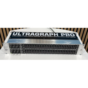 Behringer FBQ3102 Ultragraph PRO